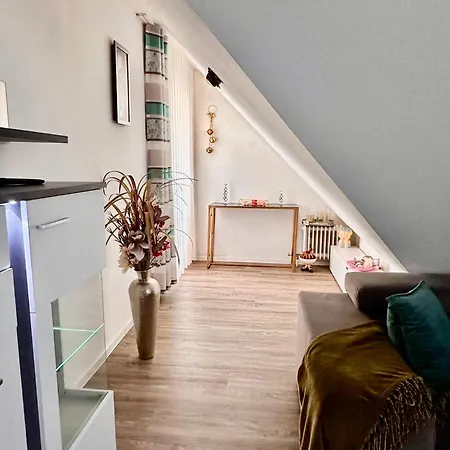 Central Buhl Apartment *